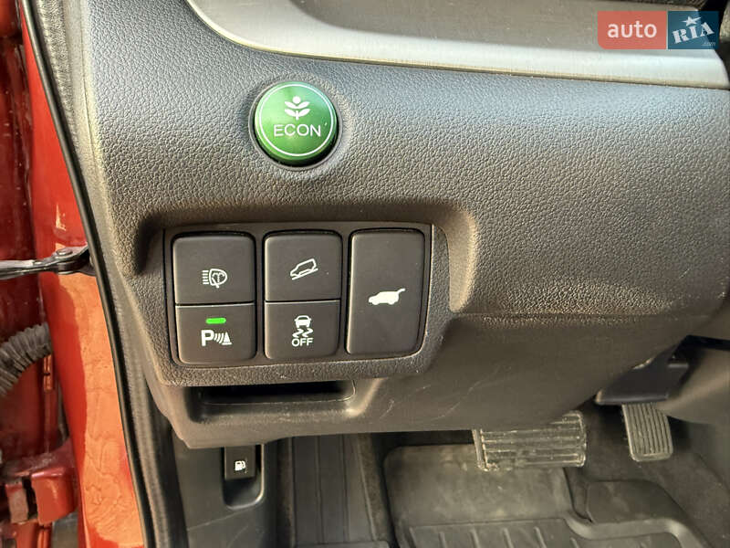 Позашляховик / Кросовер Honda CR-V 2014 в Житомирі