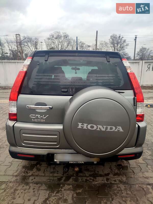 Внедорожник / Кроссовер Honda CR-V 2006 в Вышгороде