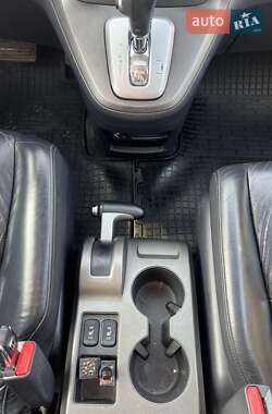 Внедорожник / Кроссовер Honda CR-V 2010 в 