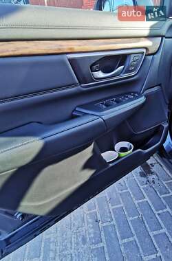 Позашляховик / Кросовер Honda CR-V 2022 в 