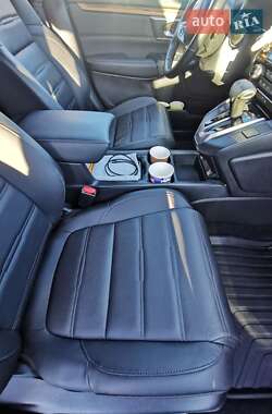 Позашляховик / Кросовер Honda CR-V 2022 в 