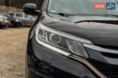 Позашляховик / Кросовер Honda CR-V 2016 в 