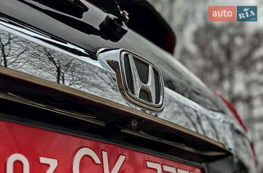 Позашляховик / Кросовер Honda CR-V 2016 в 