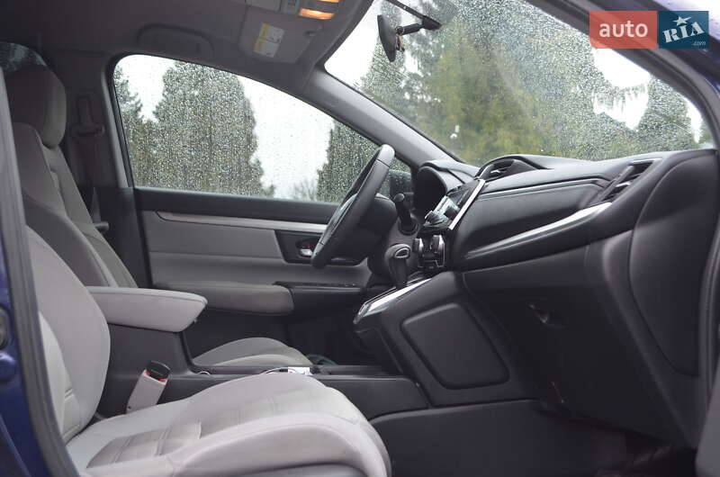 Позашляховик / Кросовер Honda CR-V 2017 в Львові