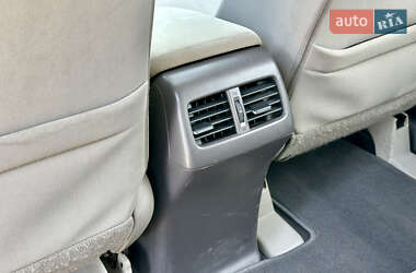 Внедорожник / Кроссовер Honda CR-V 2012 в 