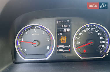 Позашляховик / Кросовер Honda CR-V 2007 в 