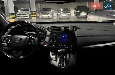 Позашляховик / Кросовер Honda CR-V 2017 в 