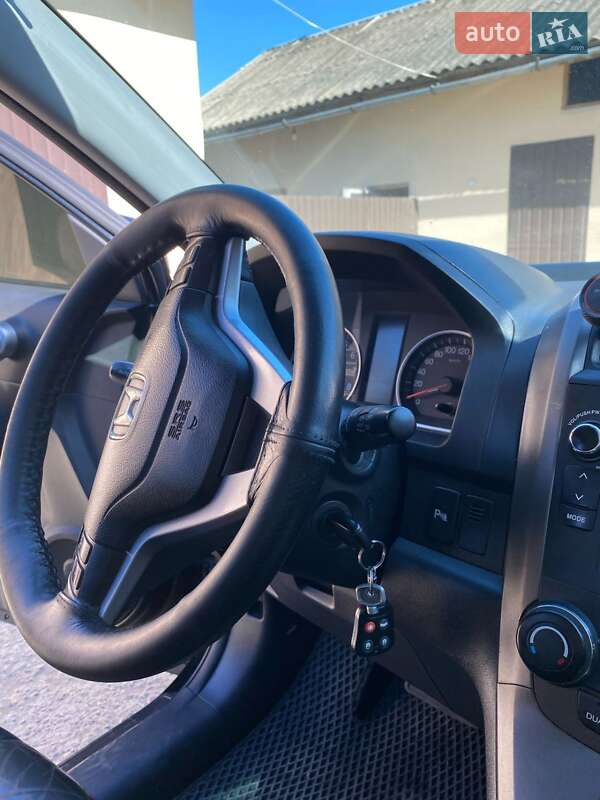 Внедорожник / Кроссовер Honda CR-V 2007 в Ивано-Франковске