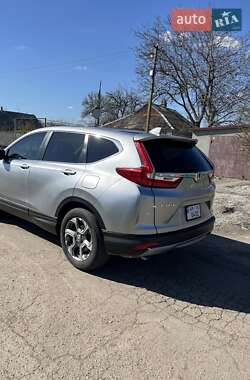 Внедорожник / Кроссовер Honda CR-V 2017 в 