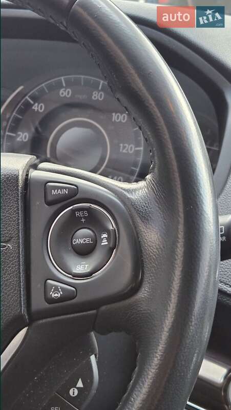 Позашляховик / Кросовер Honda CR-V 2015 в Києві