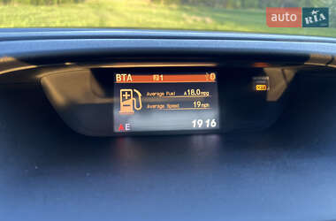 Позашляховик / Кросовер Honda CR-V 2012 в 