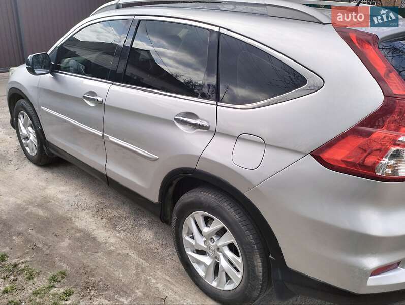 Позашляховик / Кросовер Honda CR-V 2015 в Полтаві
