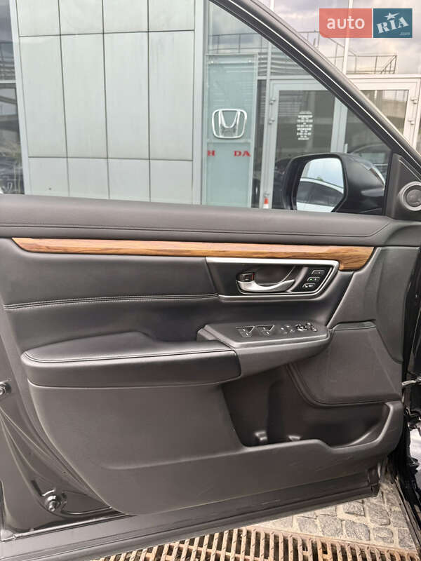 Внедорожник / Кроссовер Honda CR-V 2018 в Днепре