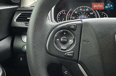 Внедорожник / Кроссовер Honda CR-V 2015 в 