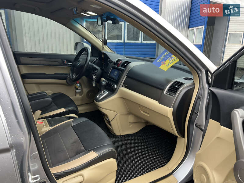 Внедорожник / Кроссовер Honda CR-V 2007 в Черкассах