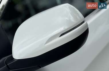 Внедорожник / Кроссовер Honda CR-V 2015 в 
