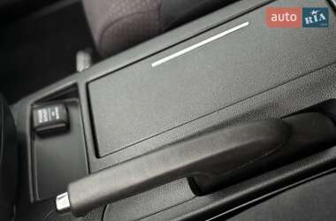 Внедорожник / Кроссовер Honda CR-V 2015 в 