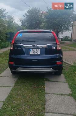 Позашляховик / Кросовер Honda CR-V 2015 в 