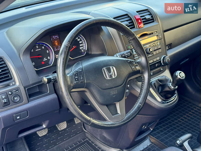 Позашляховик / Кросовер Honda CR-V 2010 в Полтаві