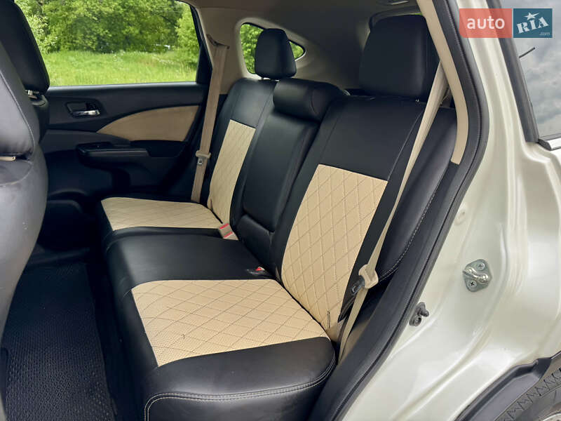 Позашляховик / Кросовер Honda CR-V 2015 в Києві