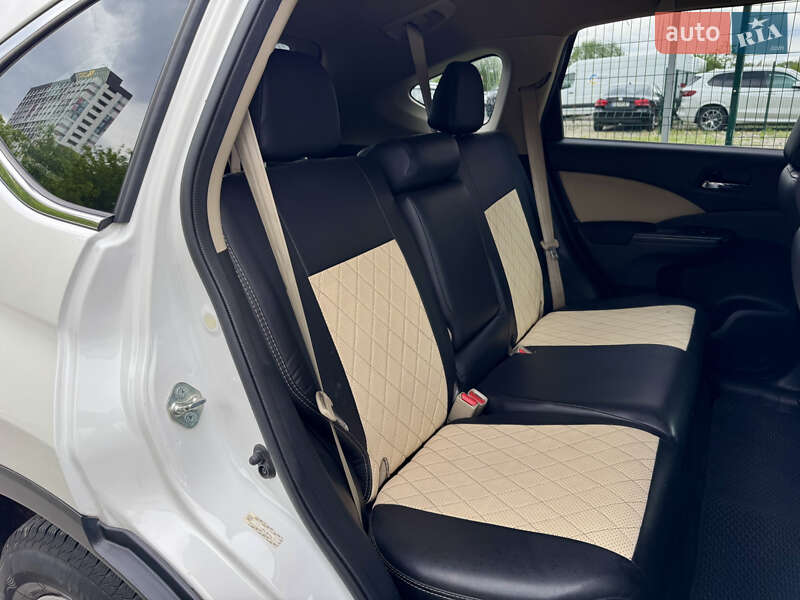 Позашляховик / Кросовер Honda CR-V 2015 в Києві