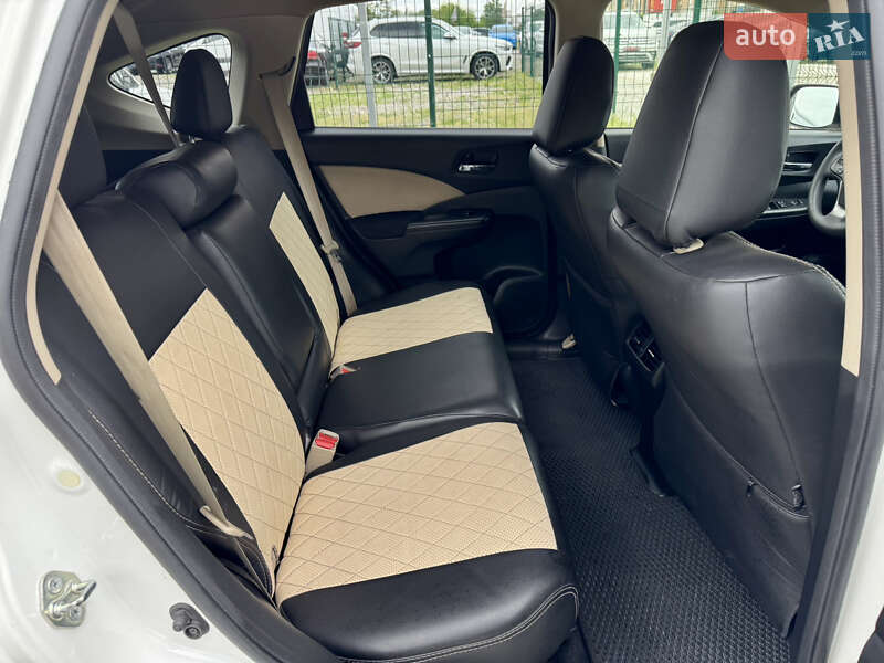 Позашляховик / Кросовер Honda CR-V 2015 в Києві