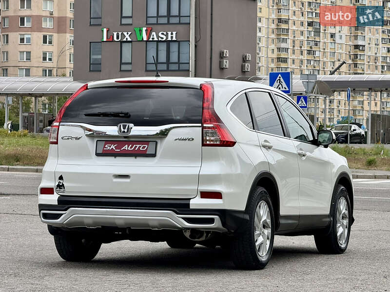 Позашляховик / Кросовер Honda CR-V 2015 в Києві