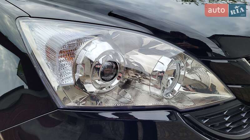 Внедорожник / Кроссовер Honda CR-V 2010 в Радивилове