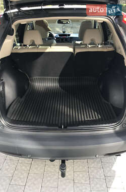 Позашляховик / Кросовер Honda CR-V 2014 в 
