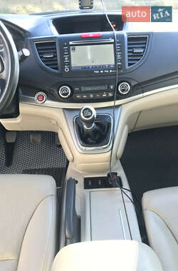 Позашляховик / Кросовер Honda CR-V 2014 в 