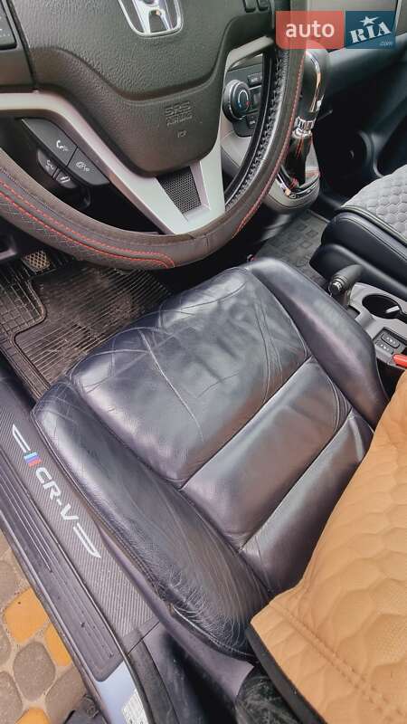 Внедорожник / Кроссовер Honda CR-V 2007 в Запорожье