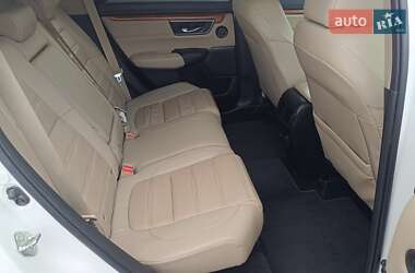 Позашляховик / Кросовер Honda CR-V 2017 в 