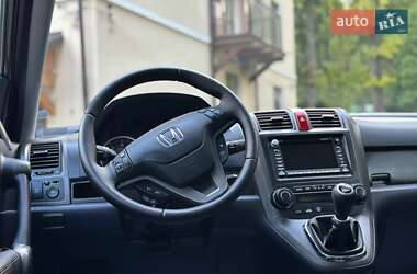 Позашляховик / Кросовер Honda CR-V 2011 в 