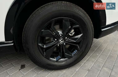 Внедорожник / Кроссовер Honda CR-V 2023 в 