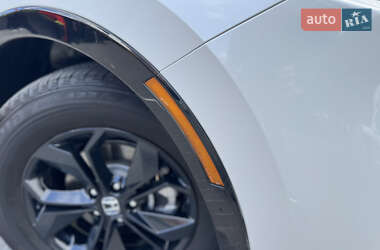 Внедорожник / Кроссовер Honda CR-V 2023 в 