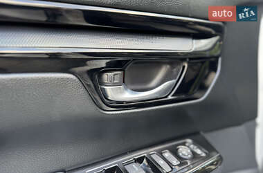 Внедорожник / Кроссовер Honda CR-V 2023 в 