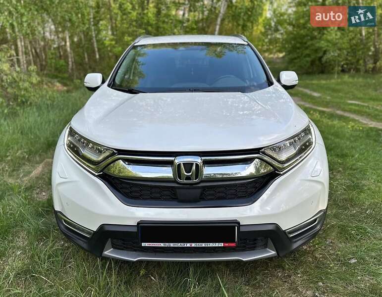 Внедорожник / Кроссовер Honda CR-V 2020 в Макарове