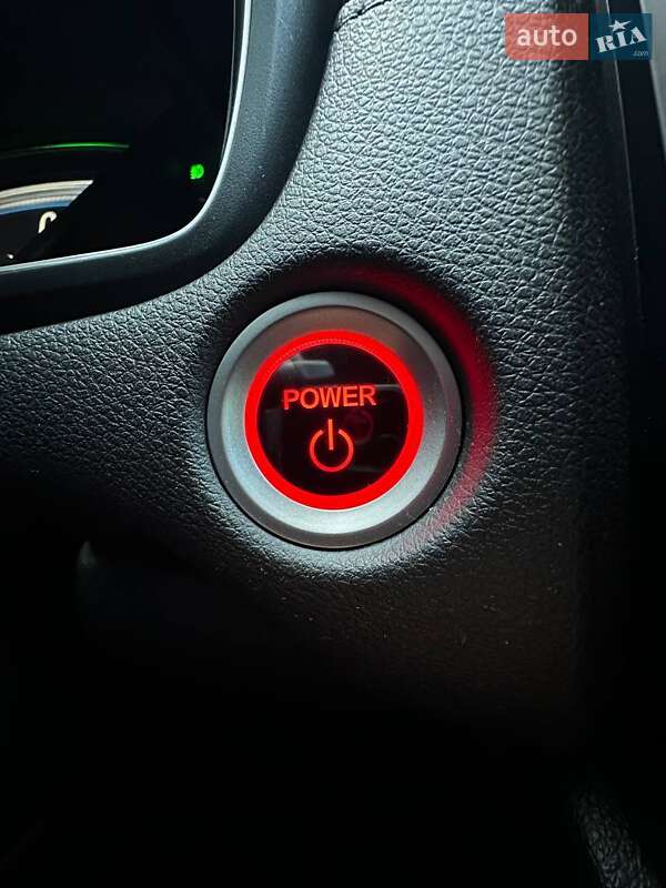 Внедорожник / Кроссовер Honda CR-V 2020 в Макарове