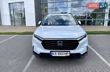Позашляховик / Кросовер Honda CR-V 2023 в 