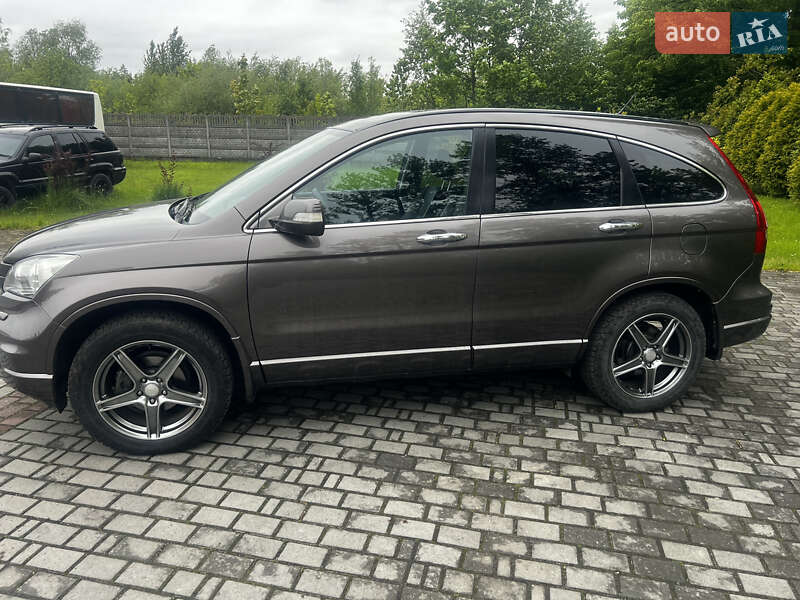 Внедорожник / Кроссовер Honda CR-V 2011 в Самборе