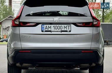 Внедорожник / Кроссовер Honda CR-V 2023 в 