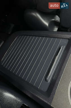 Позашляховик / Кросовер Honda CR-V 2010 в 