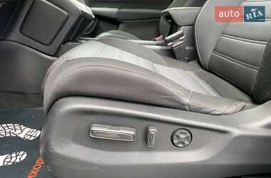 Позашляховик / Кросовер Honda CR-V 2017 в 