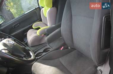 Позашляховик / Кросовер Honda CR-V 2006 в 