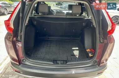 Позашляховик / Кросовер Honda CR-V 2017 в 