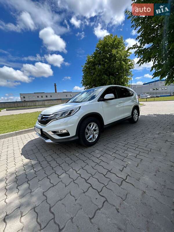 Внедорожник / Кроссовер Honda CR-V 2015 в Сокале