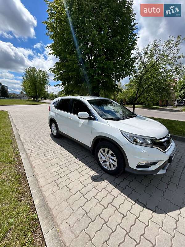 Внедорожник / Кроссовер Honda CR-V 2015 в Сокале