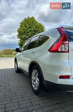 Внедорожник / Кроссовер Honda CR-V 2015 в Сокале