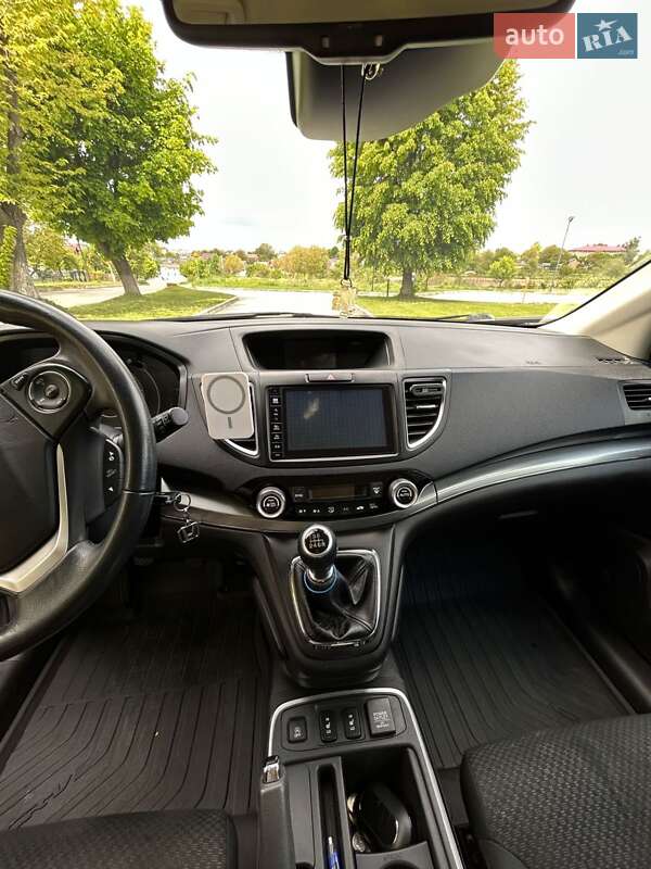 Внедорожник / Кроссовер Honda CR-V 2015 в Сокале