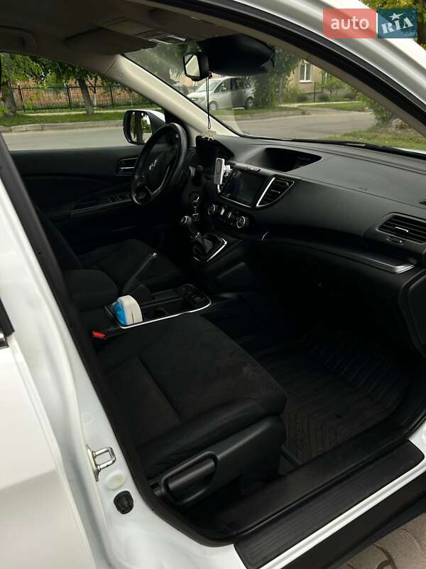 Внедорожник / Кроссовер Honda CR-V 2015 в Сокале